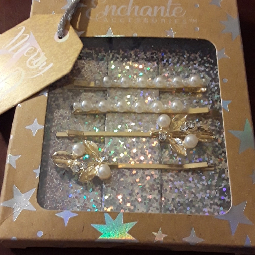 Set of 4 Enchante Faux Pearl Gold Hair Clips New